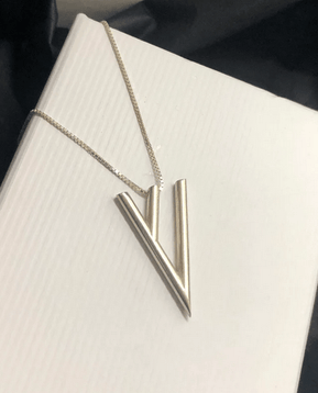 Geometric Silver Shin Necklace - The Weitzman Museum Store - 7 - 847384017158