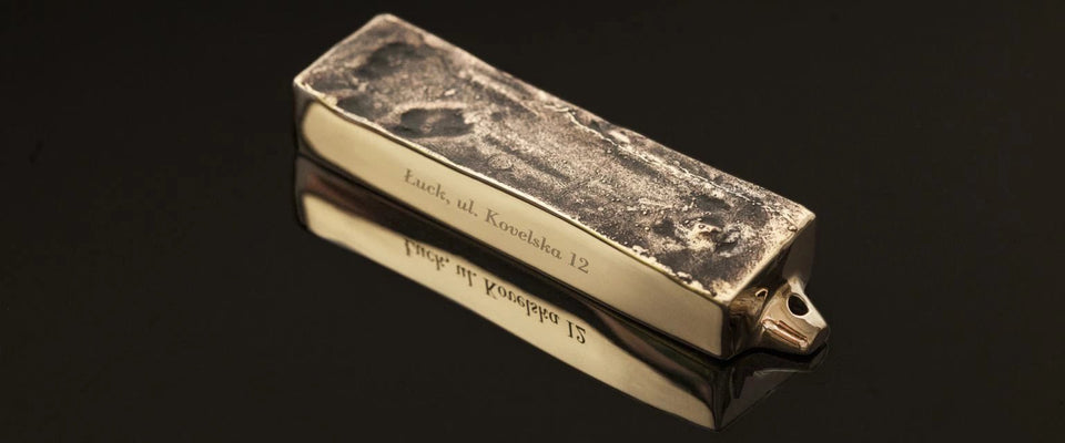 Mi Polin Bronze Mezuzah - ŁUCK UL. KOVELSKA 12 - The Weitzman Museum Store - 