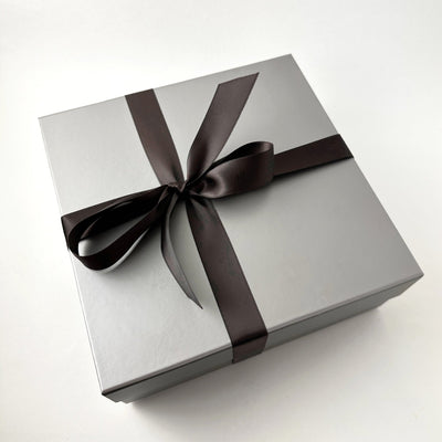 Rosh Hashanah Elegant Gift Basket - The Weitzman Museum Store - sku - 45408738214113