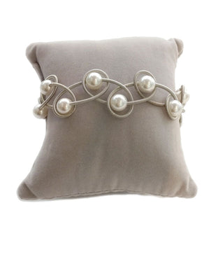 Silver Loop with Pearl Stretch Piano Wire Bracelet - The Weitzman Museum Store - 435